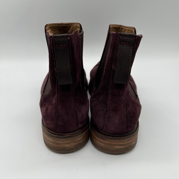 Clarks Mens Size 7.5 Suede Chelsea Boot Casual Wine Pull On EUC